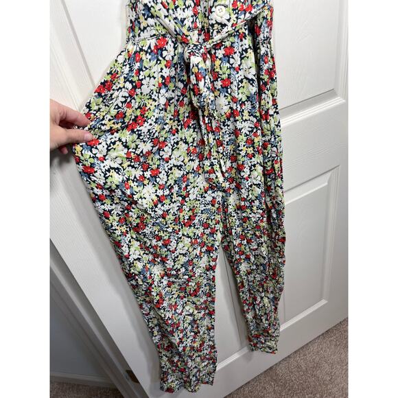 Free People Ruffle Your Feathers Print Jumpsuit Deep V Neck Pockets XS Boho - Picture 4 of 13